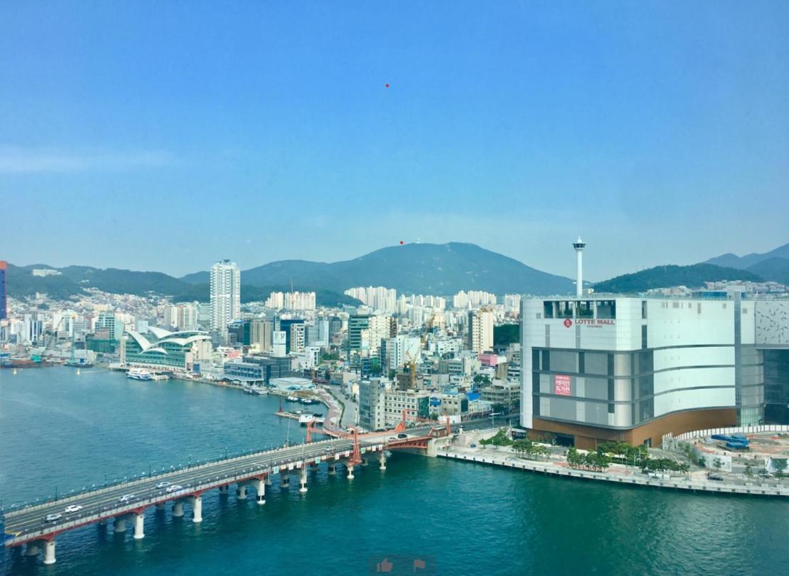 Hotel Bridge Busan Exteriör bild