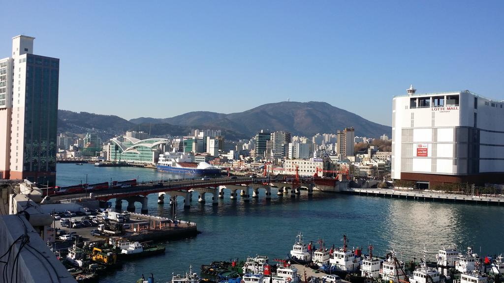 Hotel Bridge Busan Exteriör bild