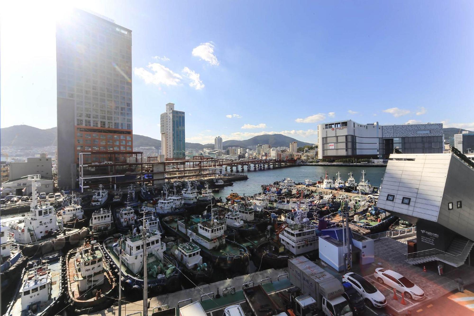 Hotel Bridge Busan Exteriör bild
